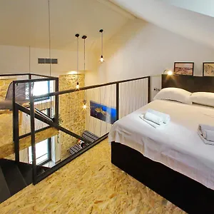 Guverna New City Zara